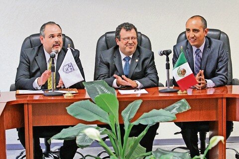 Impulsa Canacope a universitarios