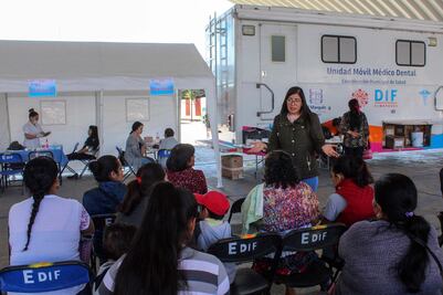 Atienden a más de 300 personas en Feria de la Salud