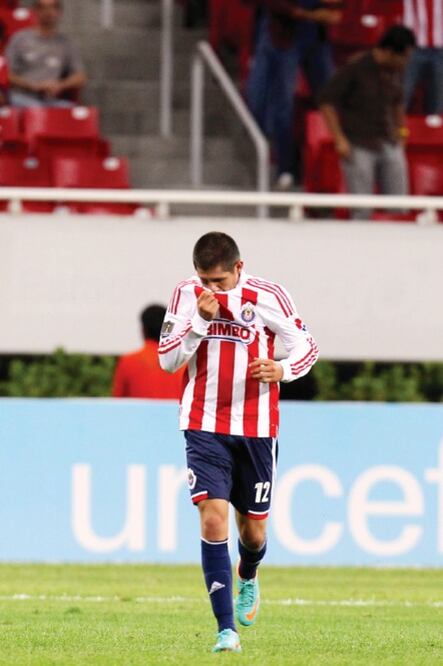       Las Chivas  de Cruyff hacen ridículo 