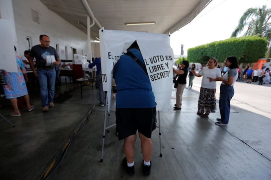 Cancela IEEQ plebiscitos en Cadereyta y la capital