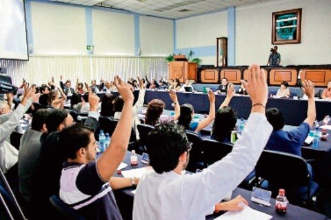 Cursarán funcionarios maestría en gestión