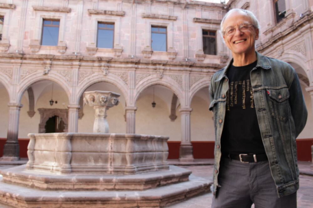 Rinde UAQ homenaje a Ewald Hekking