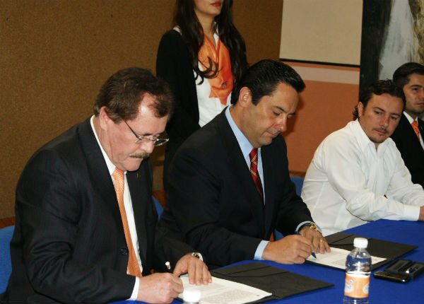 Prestarán servicio social alumnos de la UNIVA