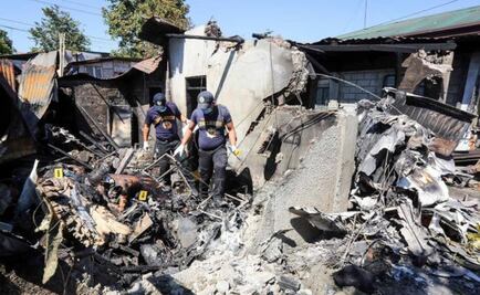 Avioneta choca contra una casa en Filipinas; hay 10 muertos