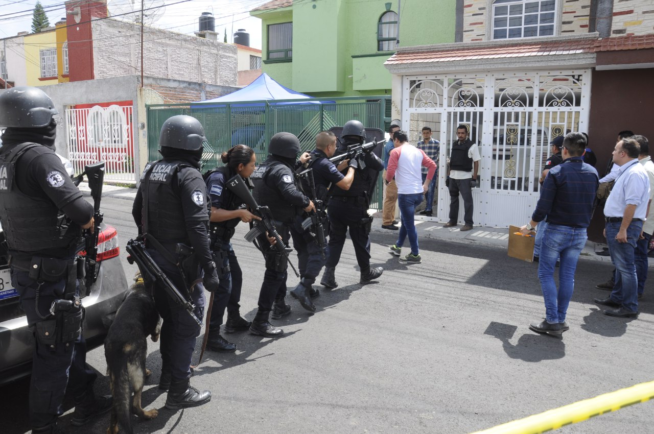 Realizan cateo en casa de víctima en Candiles