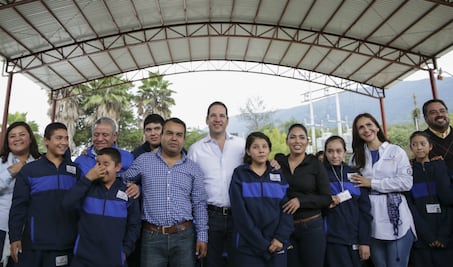 Supervisa gobernador obras en secundaria de Arroyo Seco