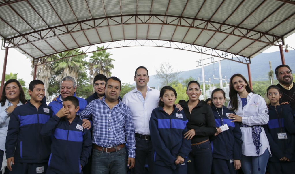 Supervisa gobernador obras en secundaria de Arroyo Seco