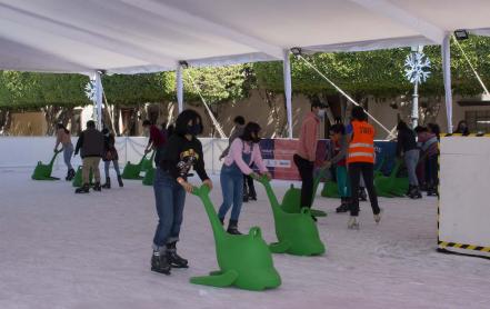 Gratis, puedes patinar sobre hielo en el Centro Histórico de Querétaro 