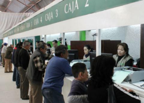 Contribuyentes piden devolución en SJR