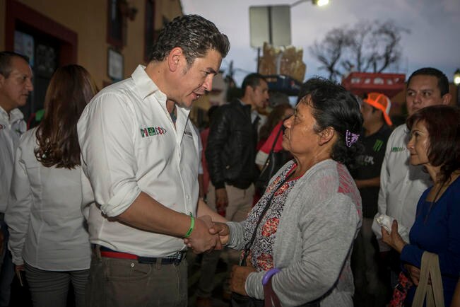 Astudillo visitó la colonia de Los Olvera