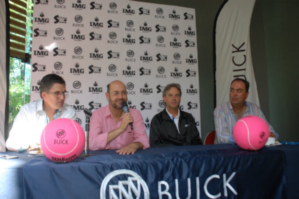 Cinco años de clínicas de tenis en el CCQ