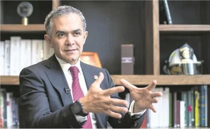Responsabilidad de AMLO, desempeño de comisionados de la CRE: Mancera