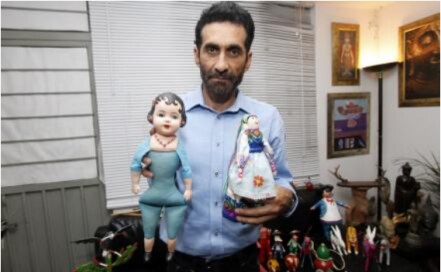 "El niño" con 2,500 juguetes mexicanos