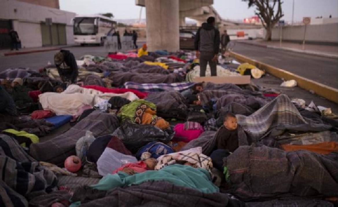 México albergará a migrantes hasta que EU defina su asilo