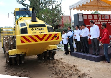 Entregan maquinaria para relleno sanitario
