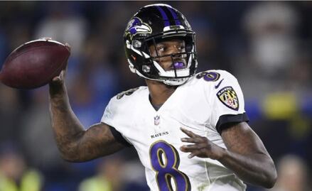 Nueva generación de quarterbacks acechan a la NFL