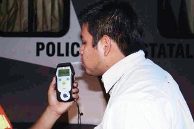 Aplicarán en antros y bares prueba de alcoholemia