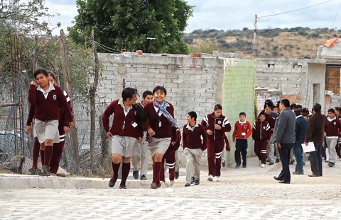 Urbanizan 21 calles en Pie de Gallo, Jurica