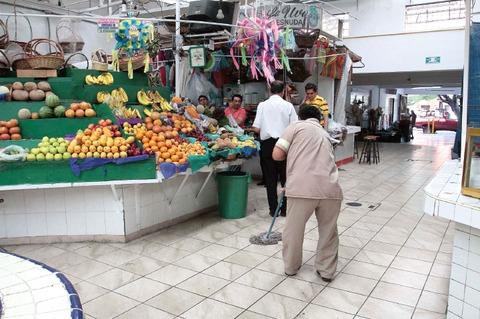 Remodelan mercados en la capital