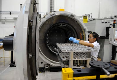 Bombardier hará reclutamiento masivo