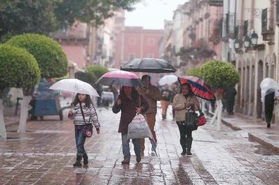 Equipos de emergencia, activos por tormentas