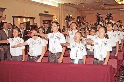 Anuncian parlamento infantil 2013