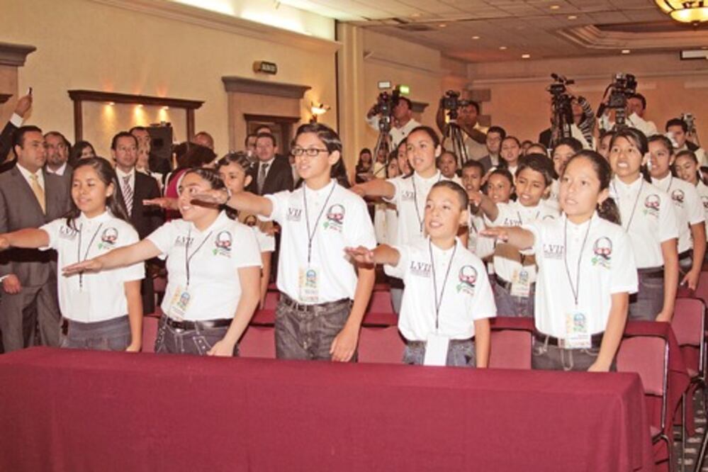 Anuncian parlamento infantil 2013