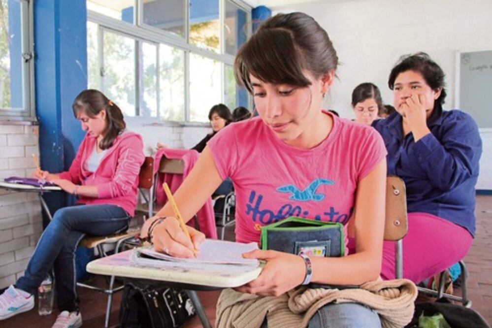 Escuela de bachilleres  reafirma el primer lugar
