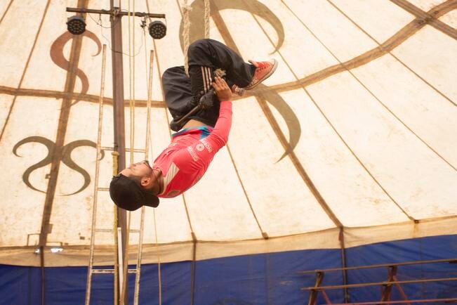 Llevan el circo a cada rincón 