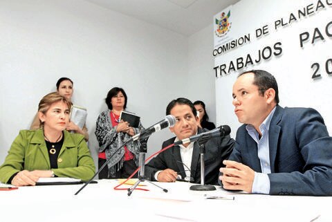 Buscan gestionar recursos de educación