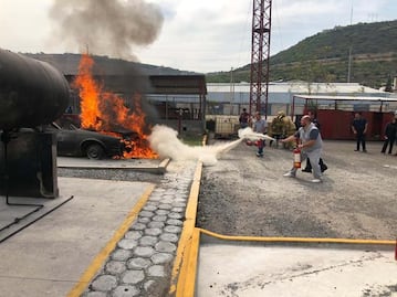 Se capacitan contra incendios