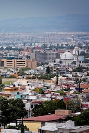 Fuerte viento causa apagón en la capital