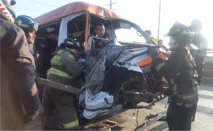 Combi choca conta tráiler en la México Pachuca; hay 10 lesionados