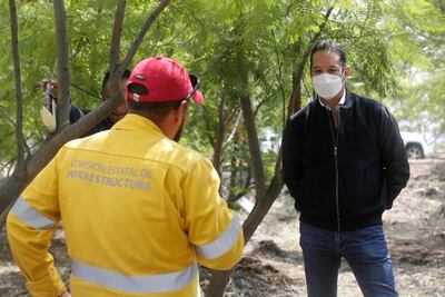 Francisco Domínguez reconoce a quienes cuidan caminos y vías