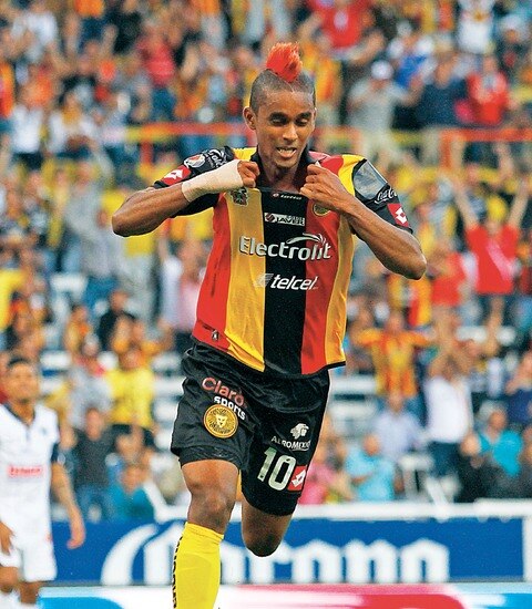 Chivas es último en el descenso