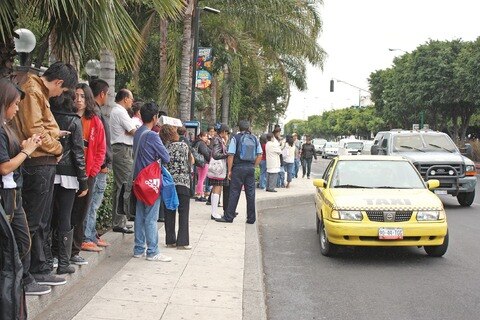 Falla en transporte, ajena a gobierno: JCR
