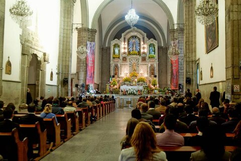 Unifica Iglesia a sociedad 