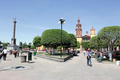 Rehabilitarán escuela en SJR