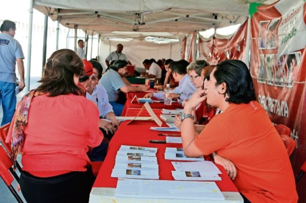 Llevan a Corregidora ‘soluciones a domicilio’