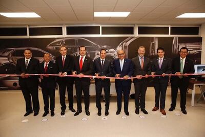 Inauguran laboratorio de ingeniería avanzada