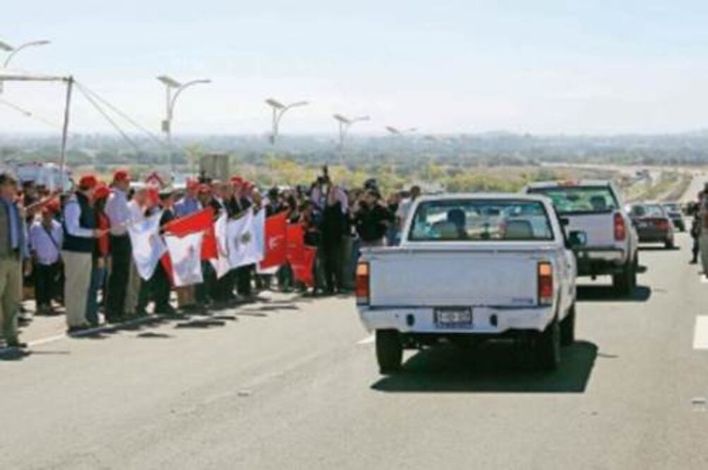 Inauguran Paseo Centenario