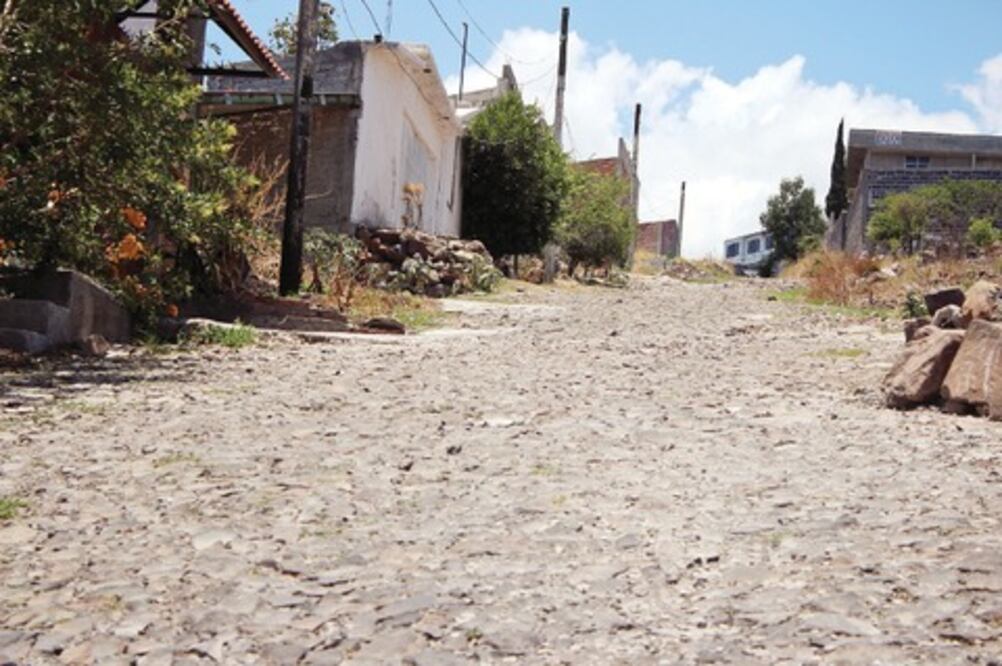 Escrituras a 140 predios