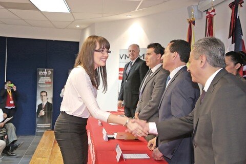 Entregan Mérito Laboral