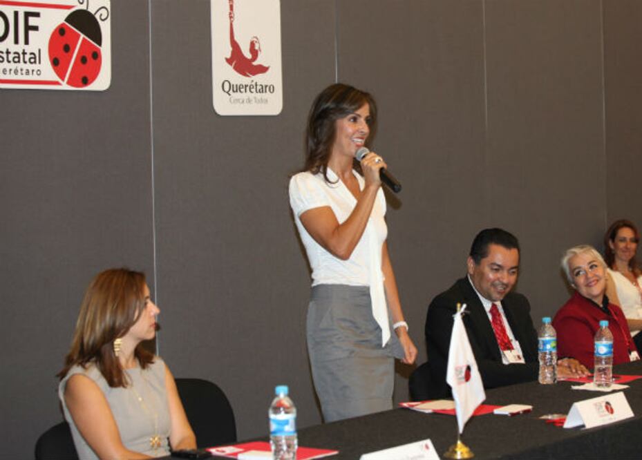 Llama DIF a trabajar con actitud positiva