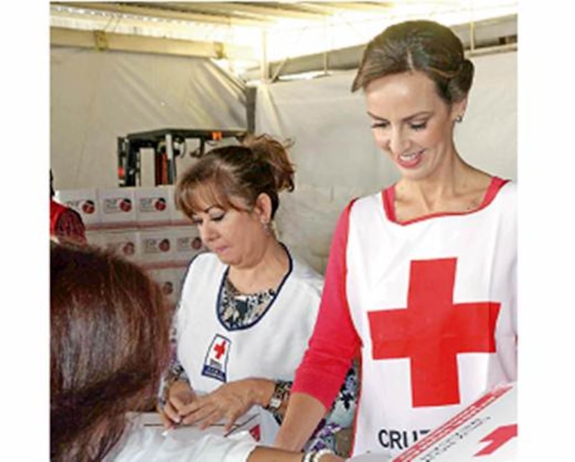 Se suma DIF estatal a colecta pro víctimas