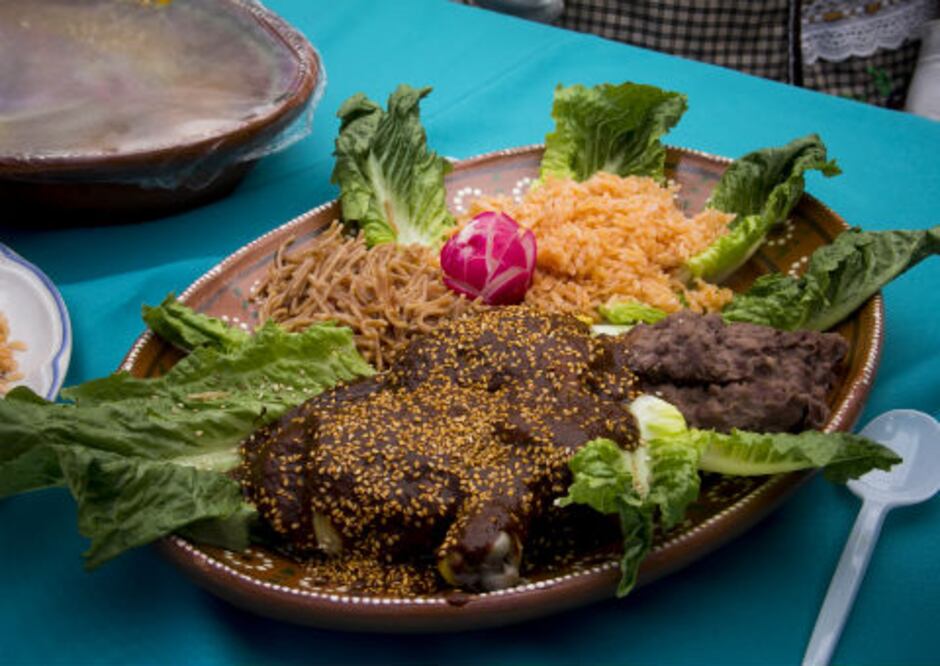 Buscan designar mole tradicional de Tequis