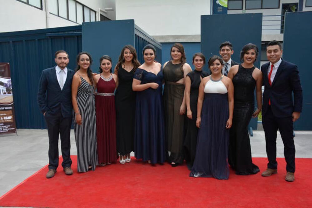 El grupo de universitarios sorteó toda clase de obstáculos y trabajó arduamente para llevar a la pantalla una historia que sensibiliza a los espectadores.