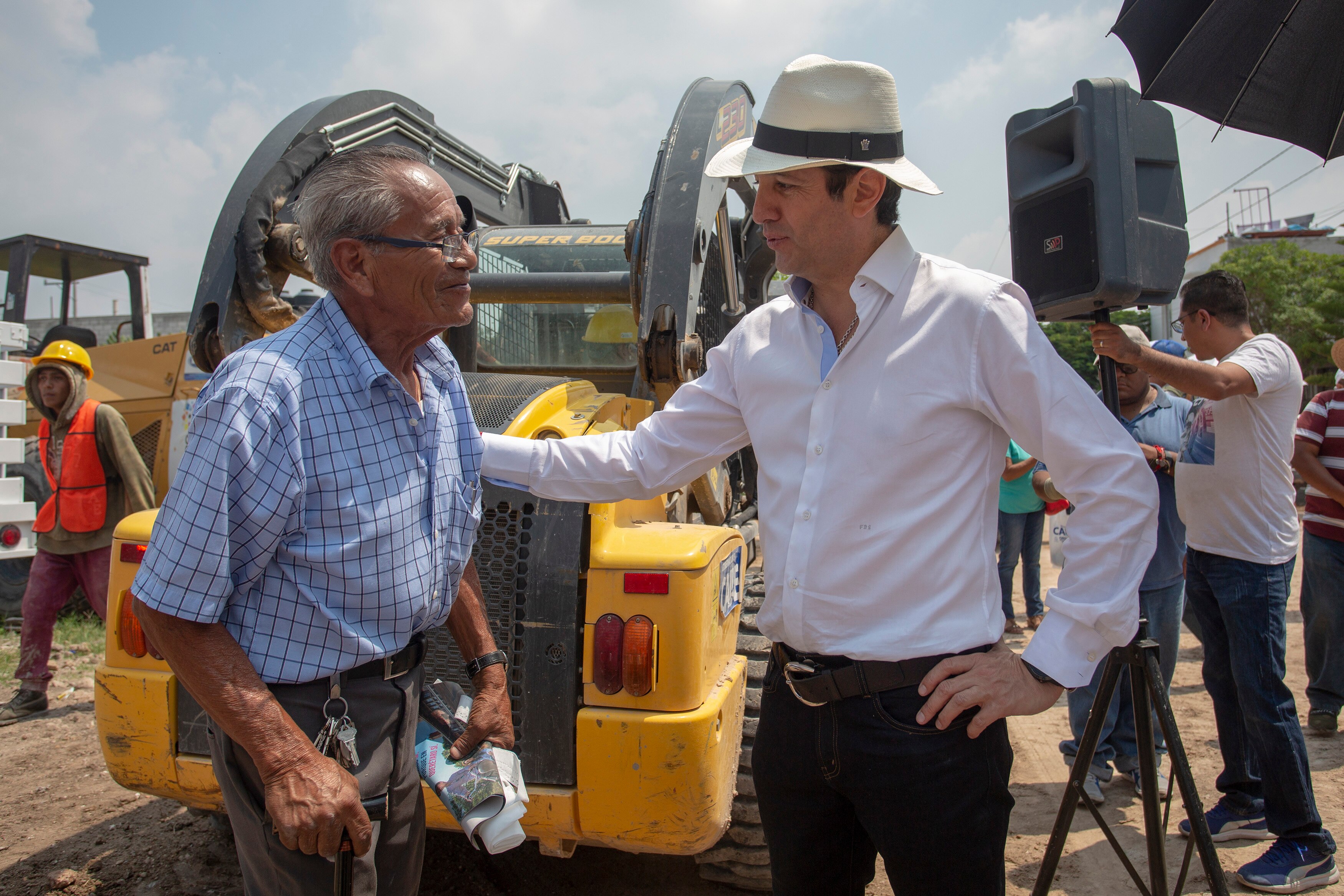 Anuncian 100 mdp en obras para zona de Félix Osores