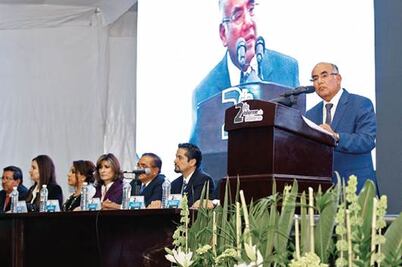 Zapata entrega cuentas a ciudadanía