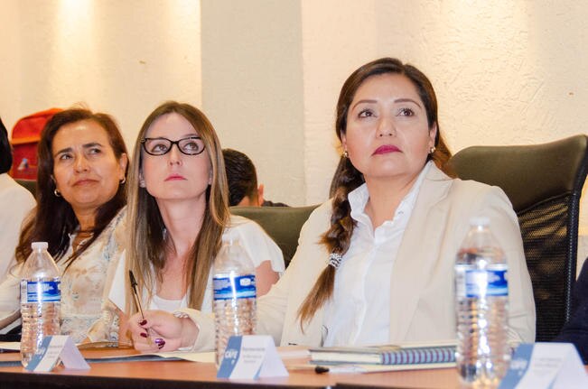 Instalan red de municipios por la salud